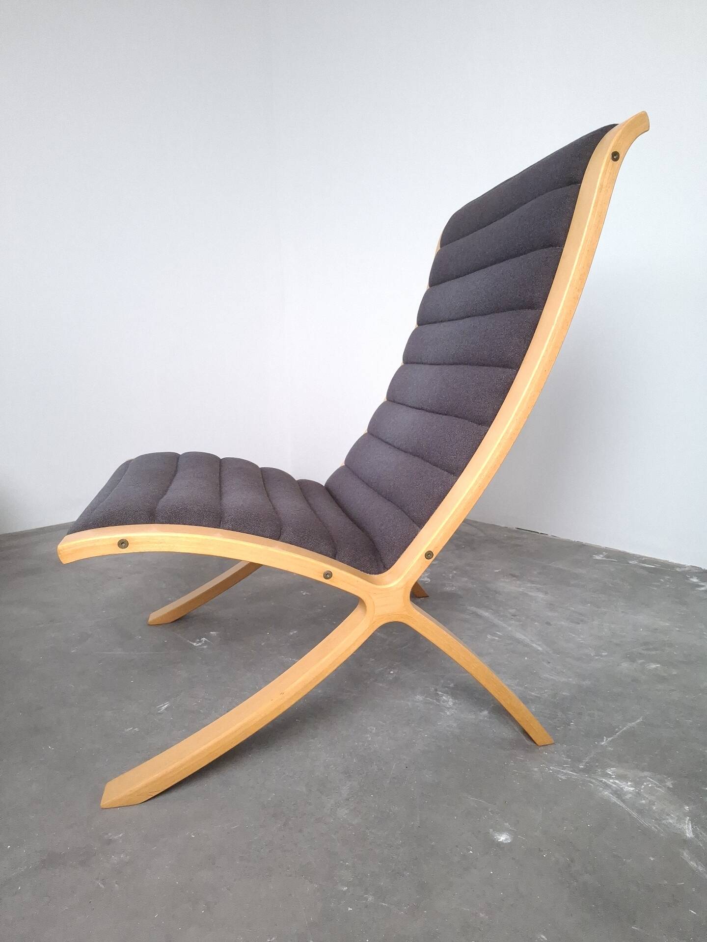 2  chaises AX  par Hvidt & Molgaad édition Fritz Hansen
