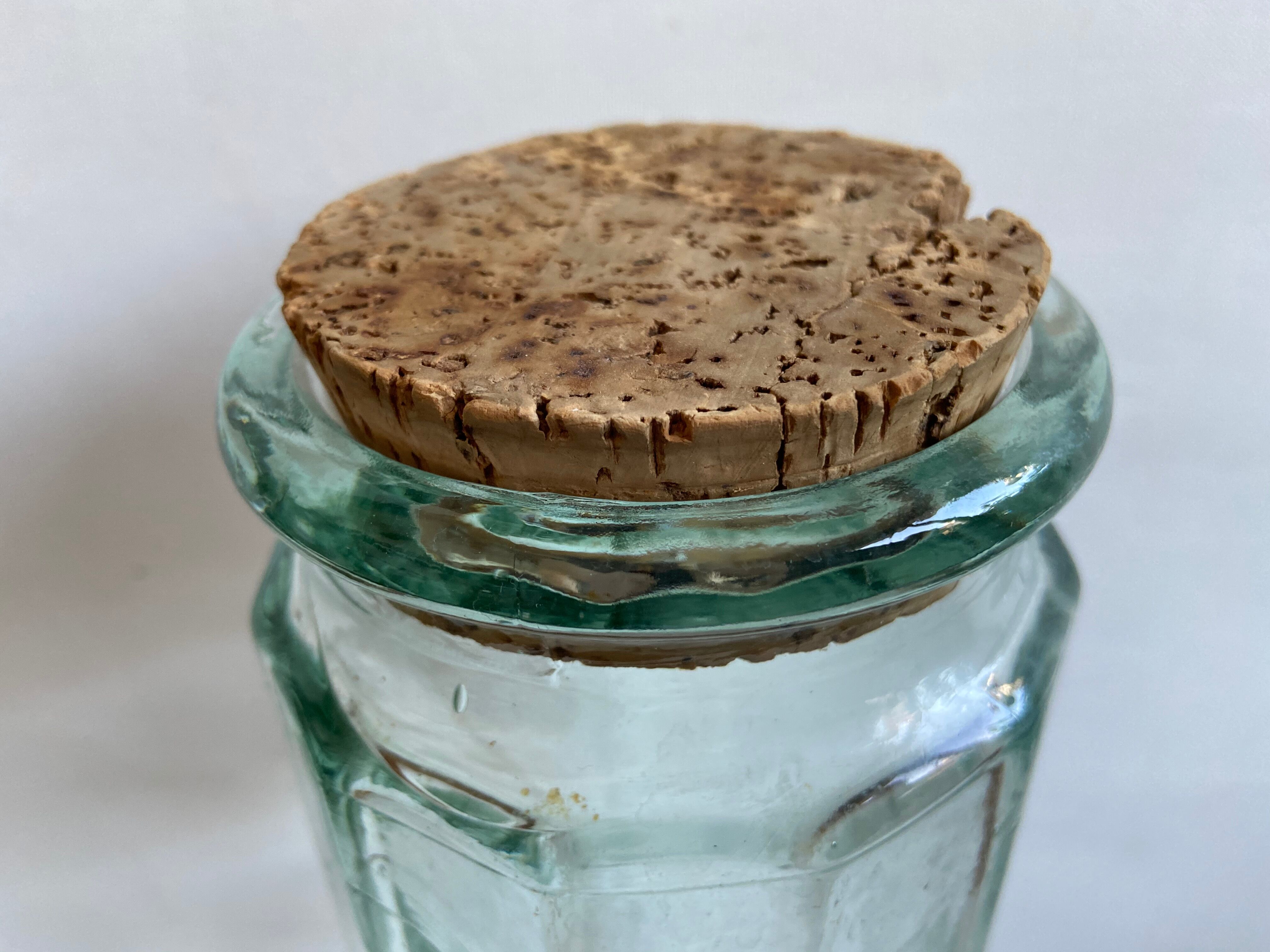 Glass jar
