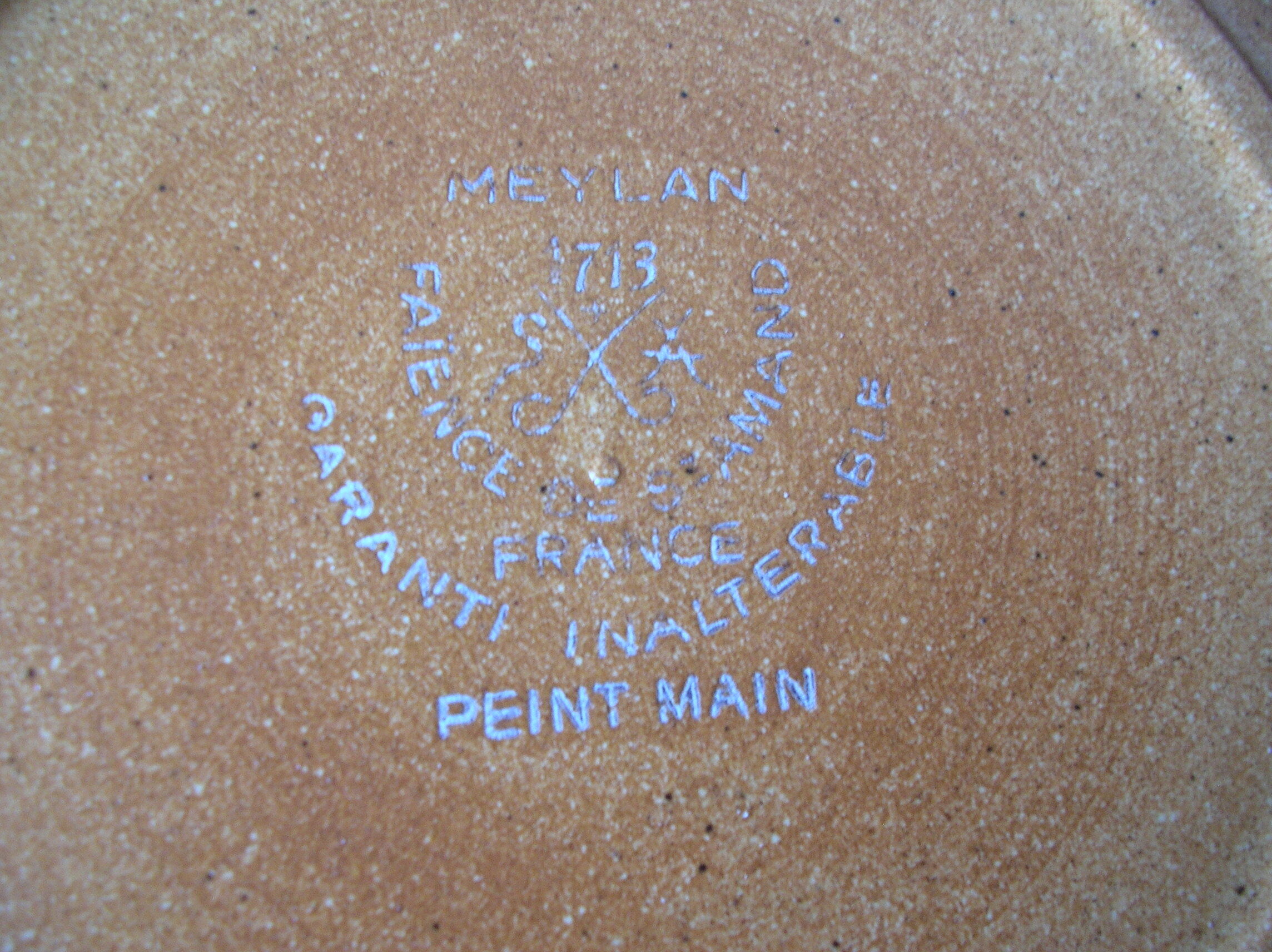 Set of 11 old flat plates in sandstone series Meylan faience St Amand