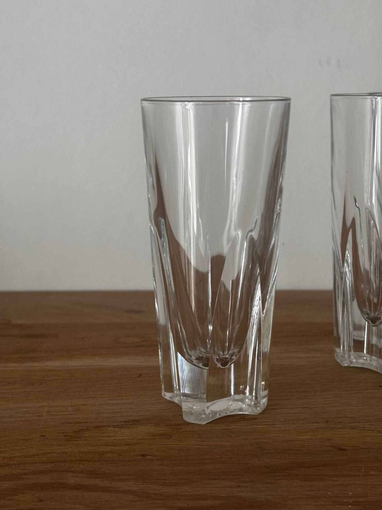 Set of 6 bistro glasses, possibly crystal, made in Italy.