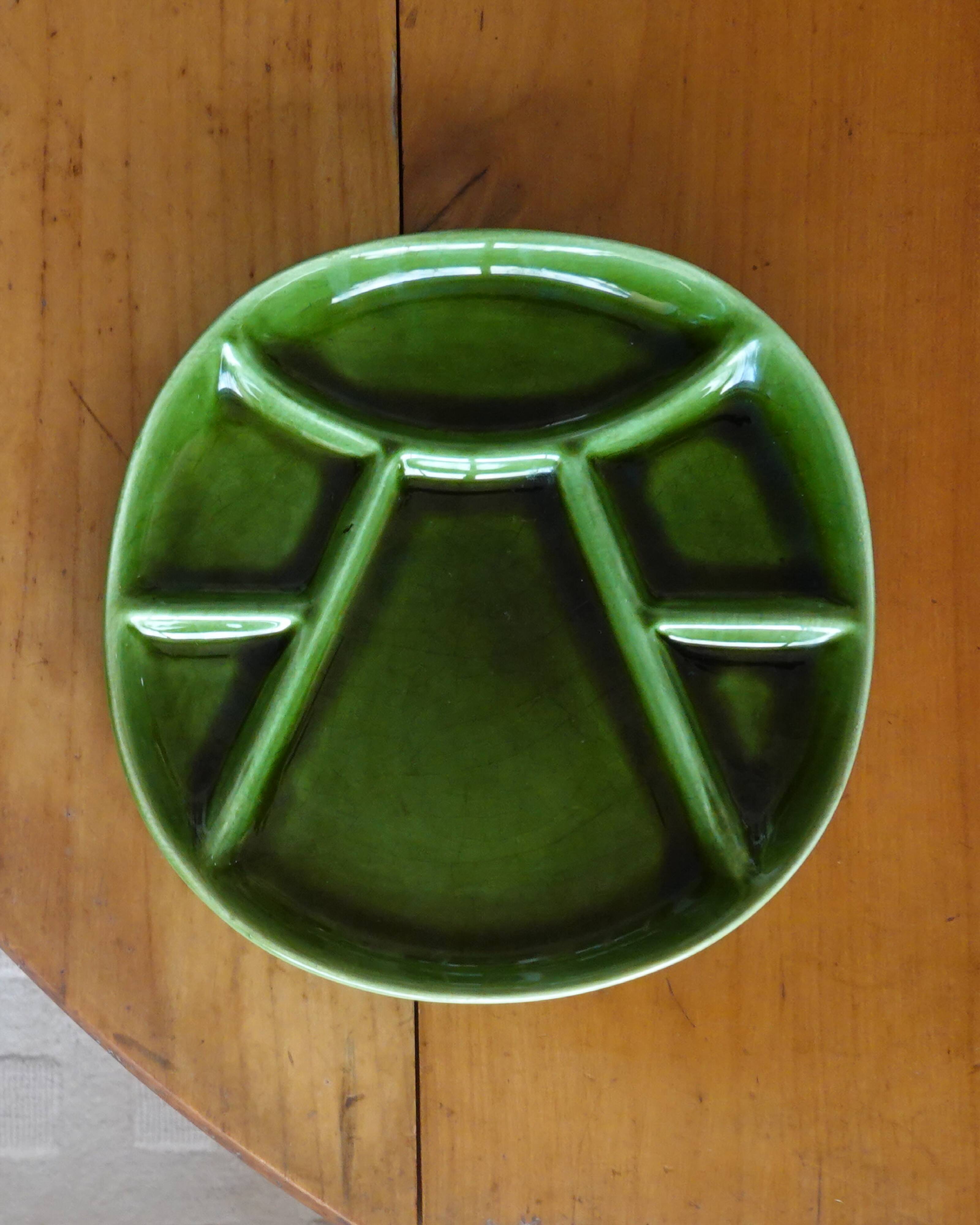 5 plates, mismatched dishes