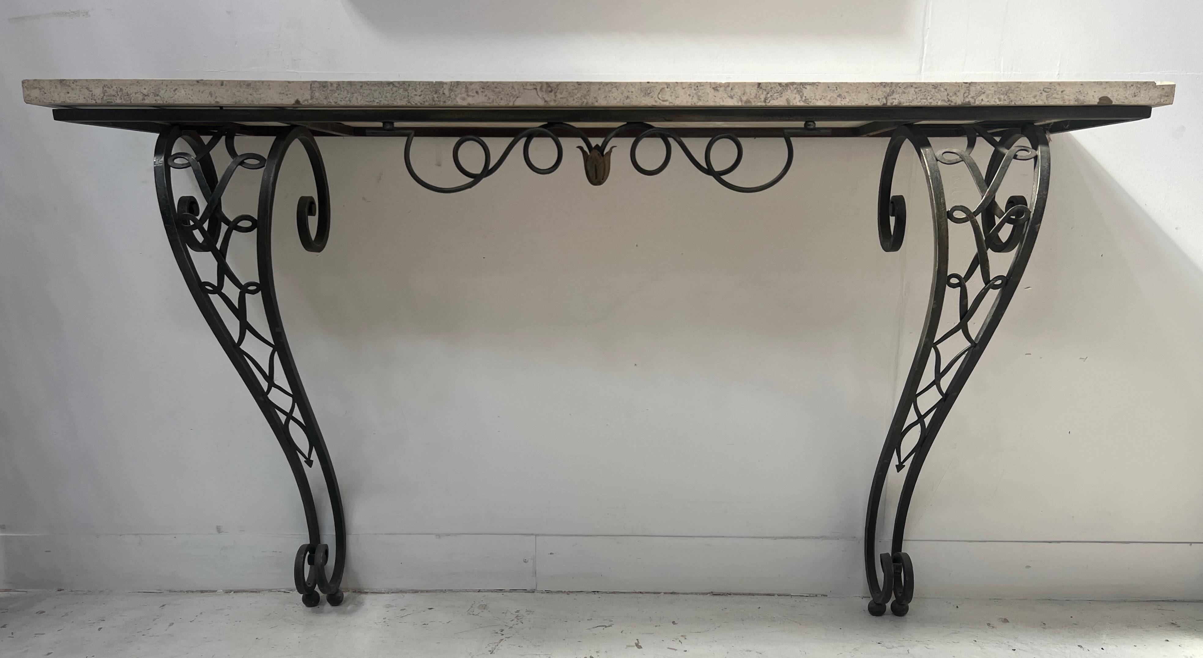 Console de style Art Déco en fer forgé martelé XX siècle