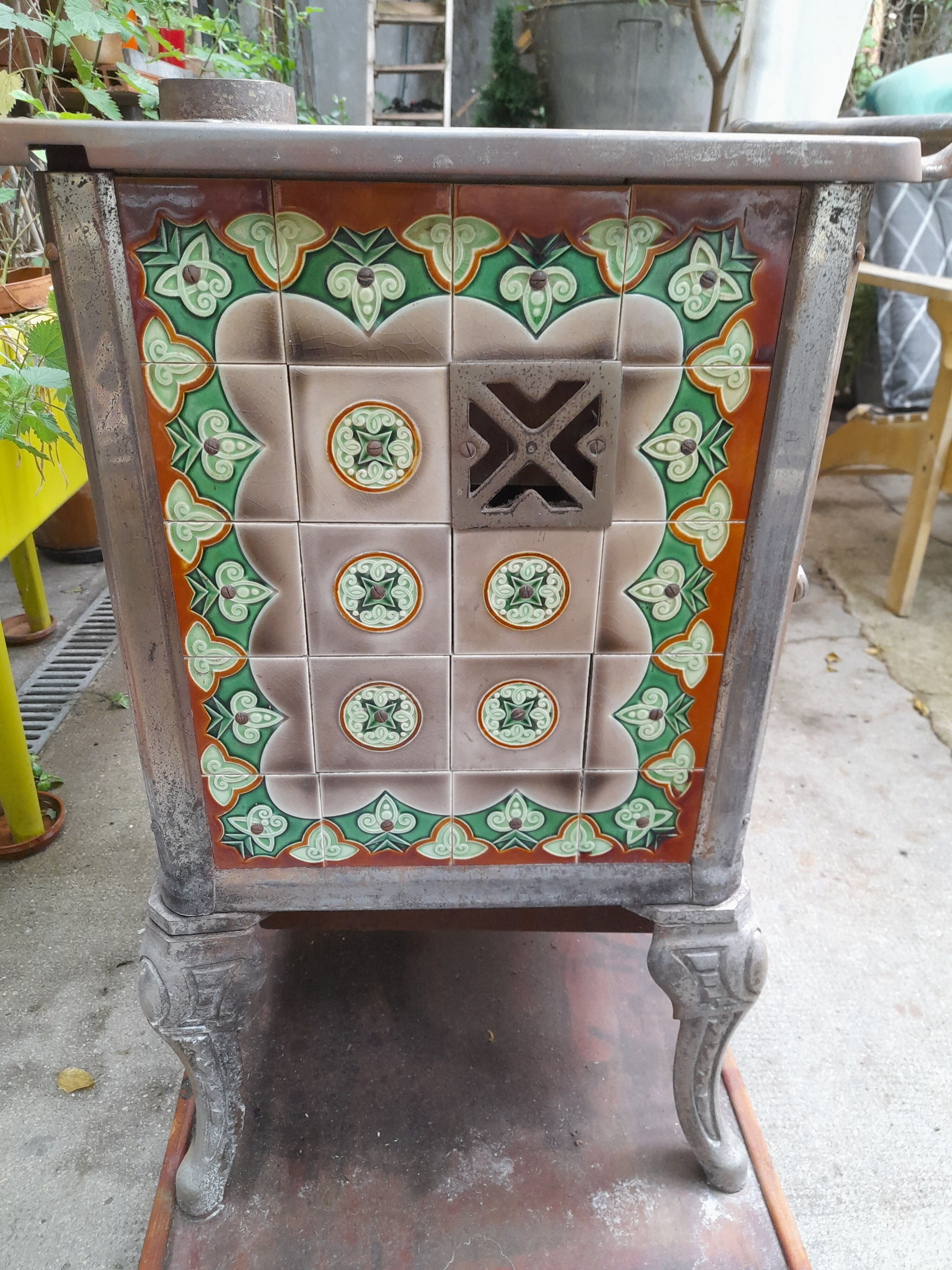 Cook old tile faience metal structure