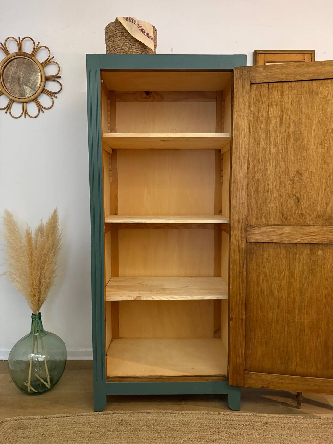 Small Parisian wardrobe