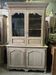 Grand vaisselier ancien en bois brut