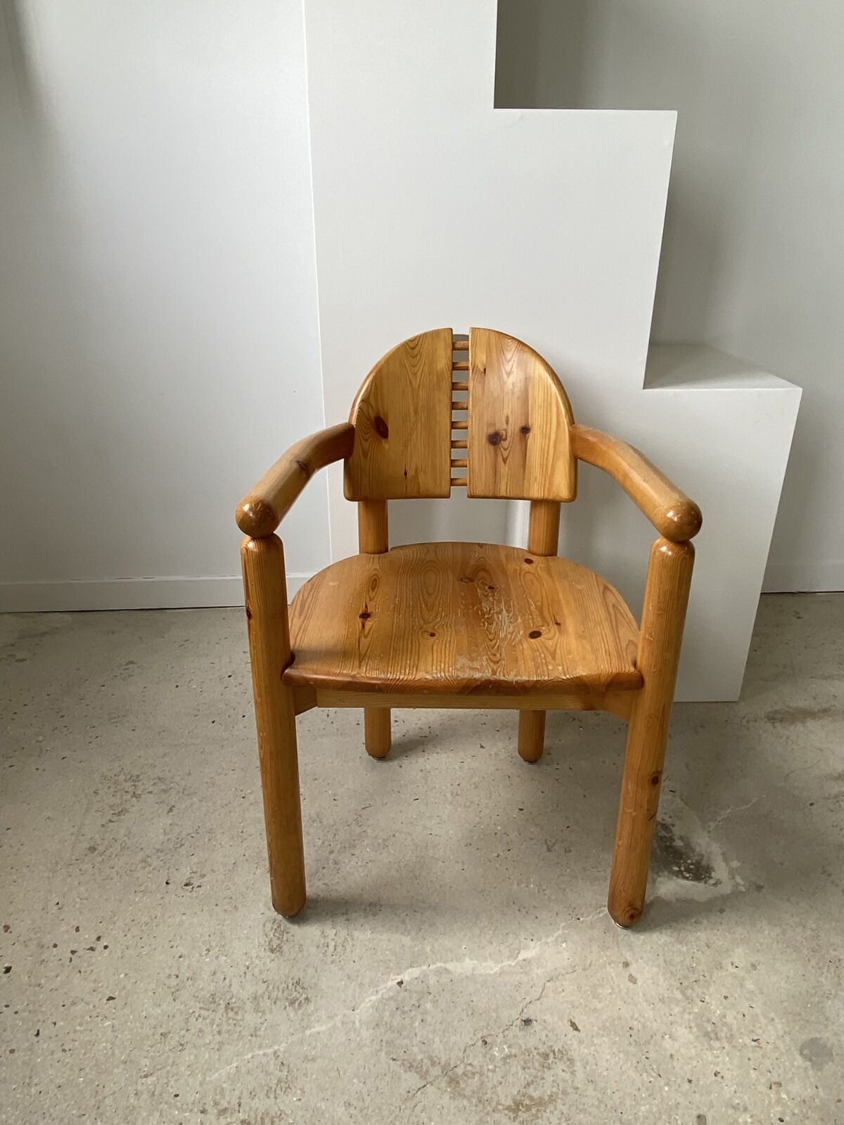 Pine armchair René Daumiller