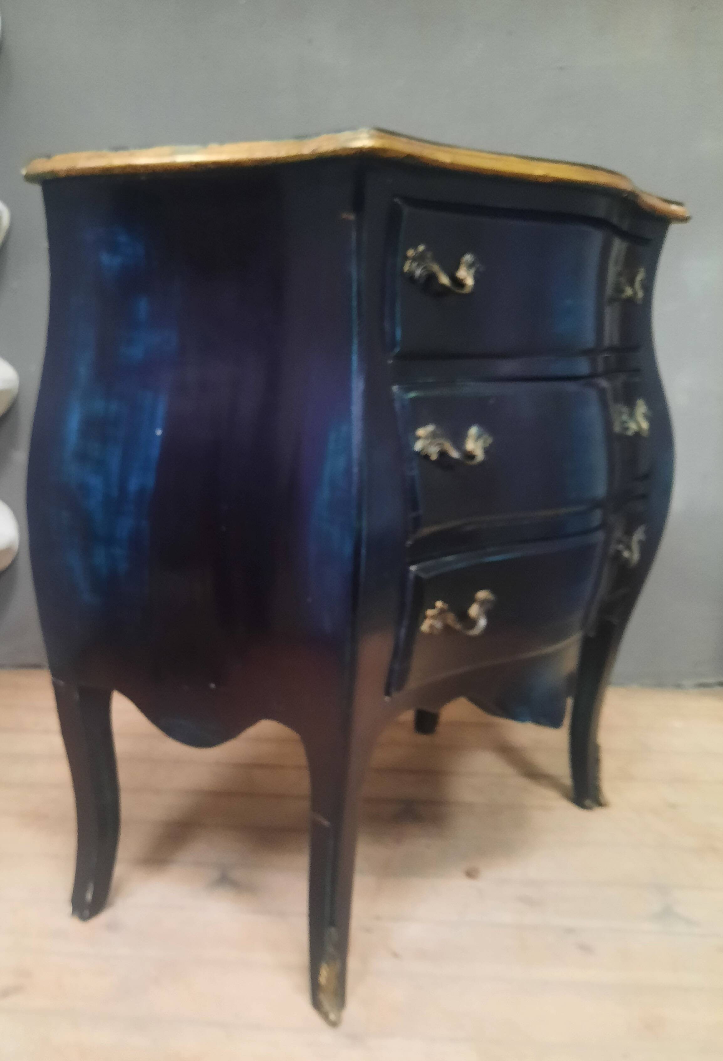 Commode de style Louis XV  laquée  bleu/noir