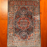 Chinese silk oriental rug 103 cm x 64 cm