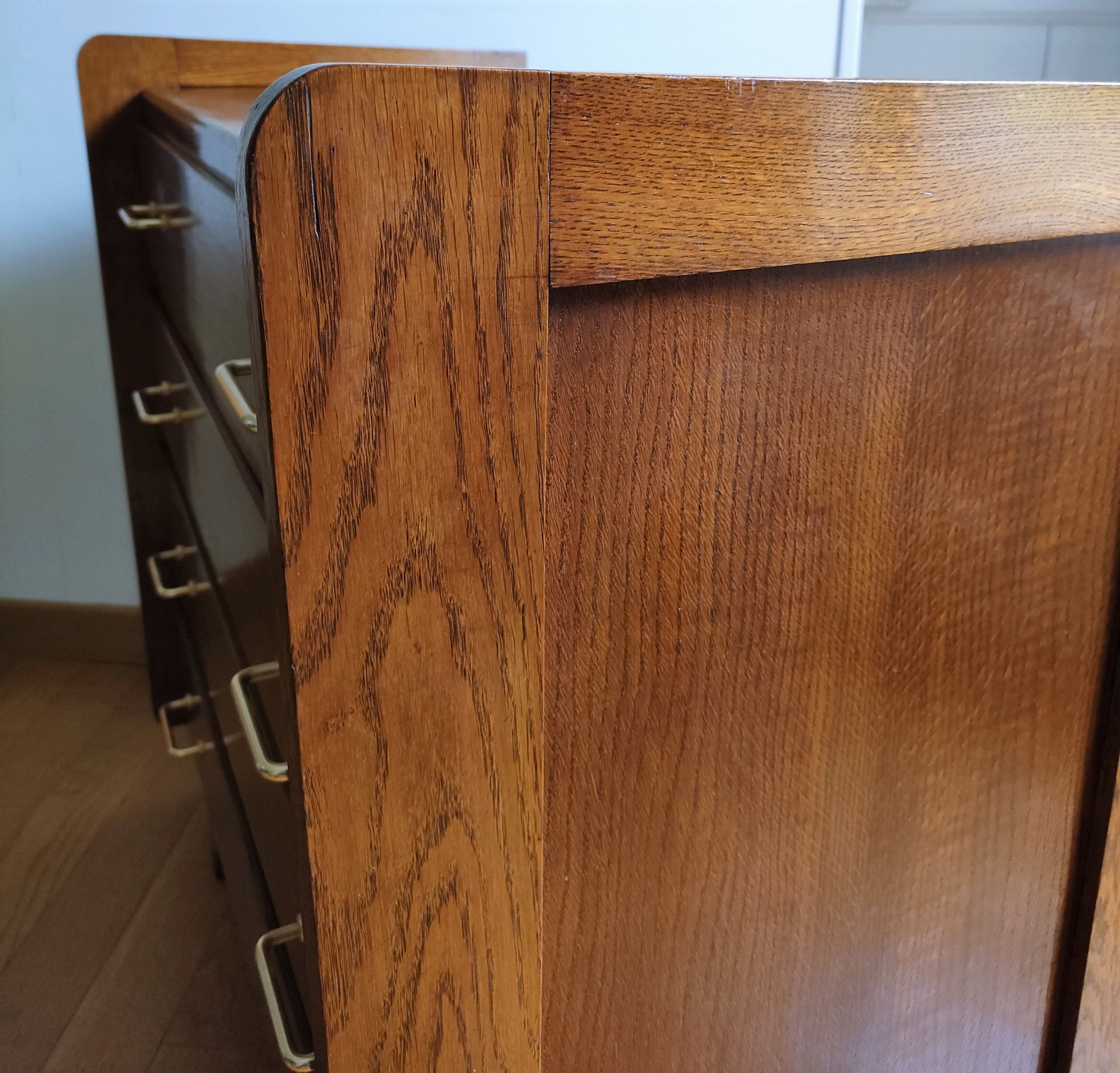 Wooden chest of drawers design 60s