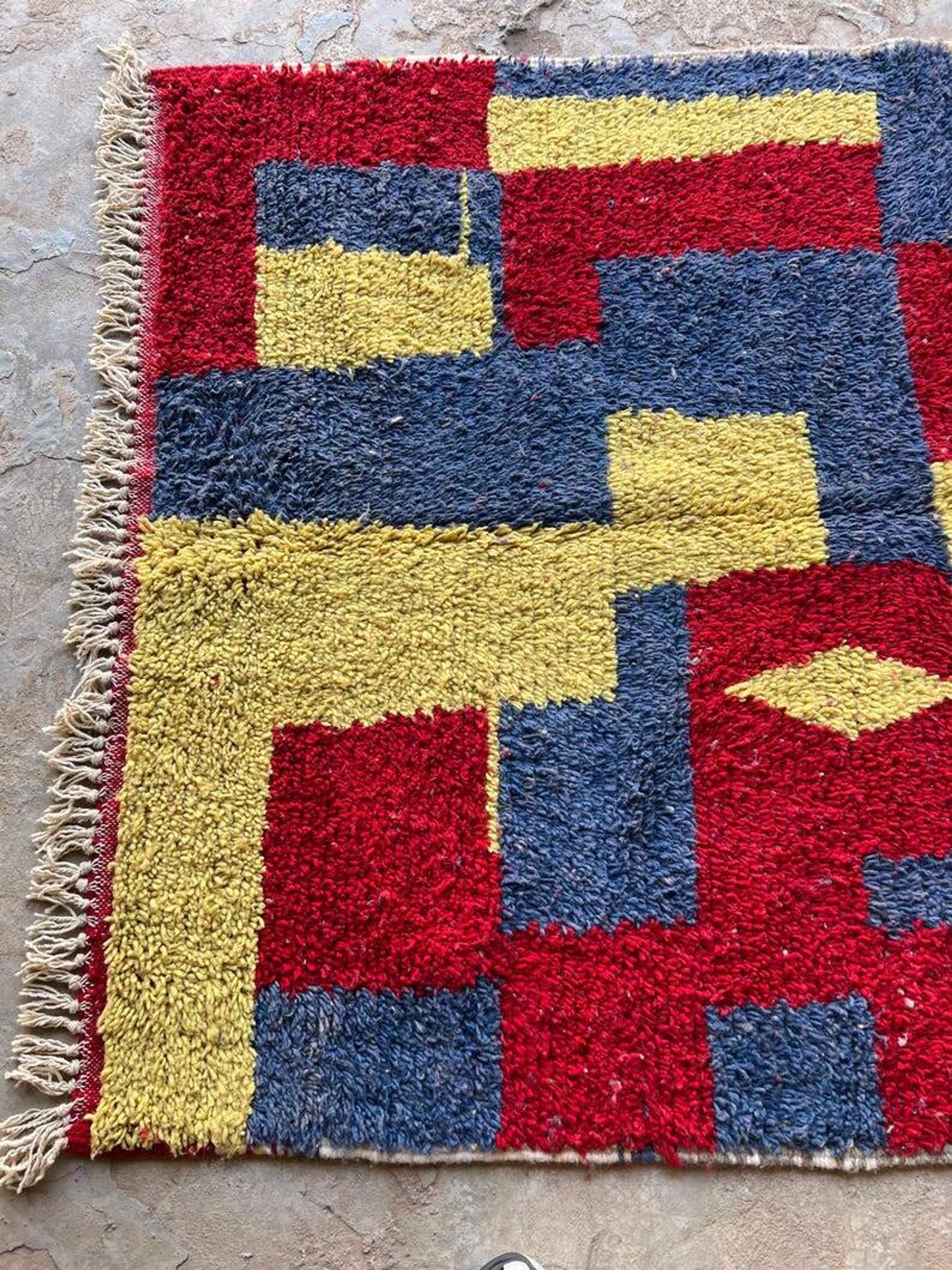Handmade natural wool rug 250cm x 150cm