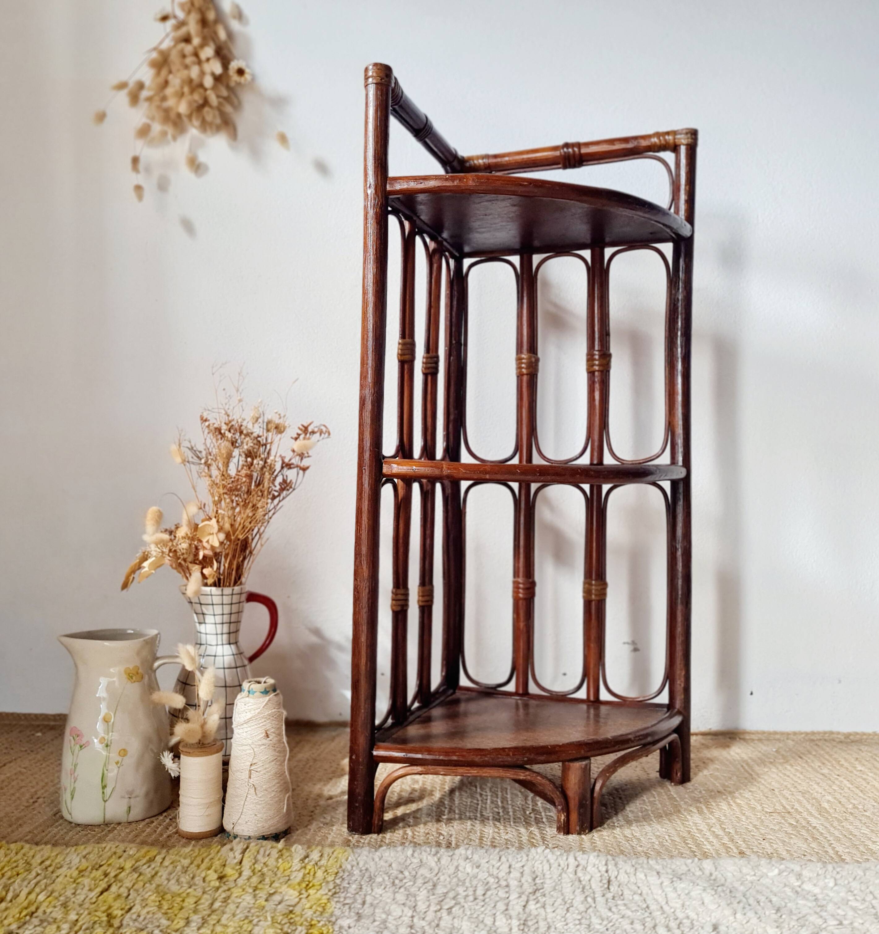 Vintage rattan corner shelf - antique bookcase