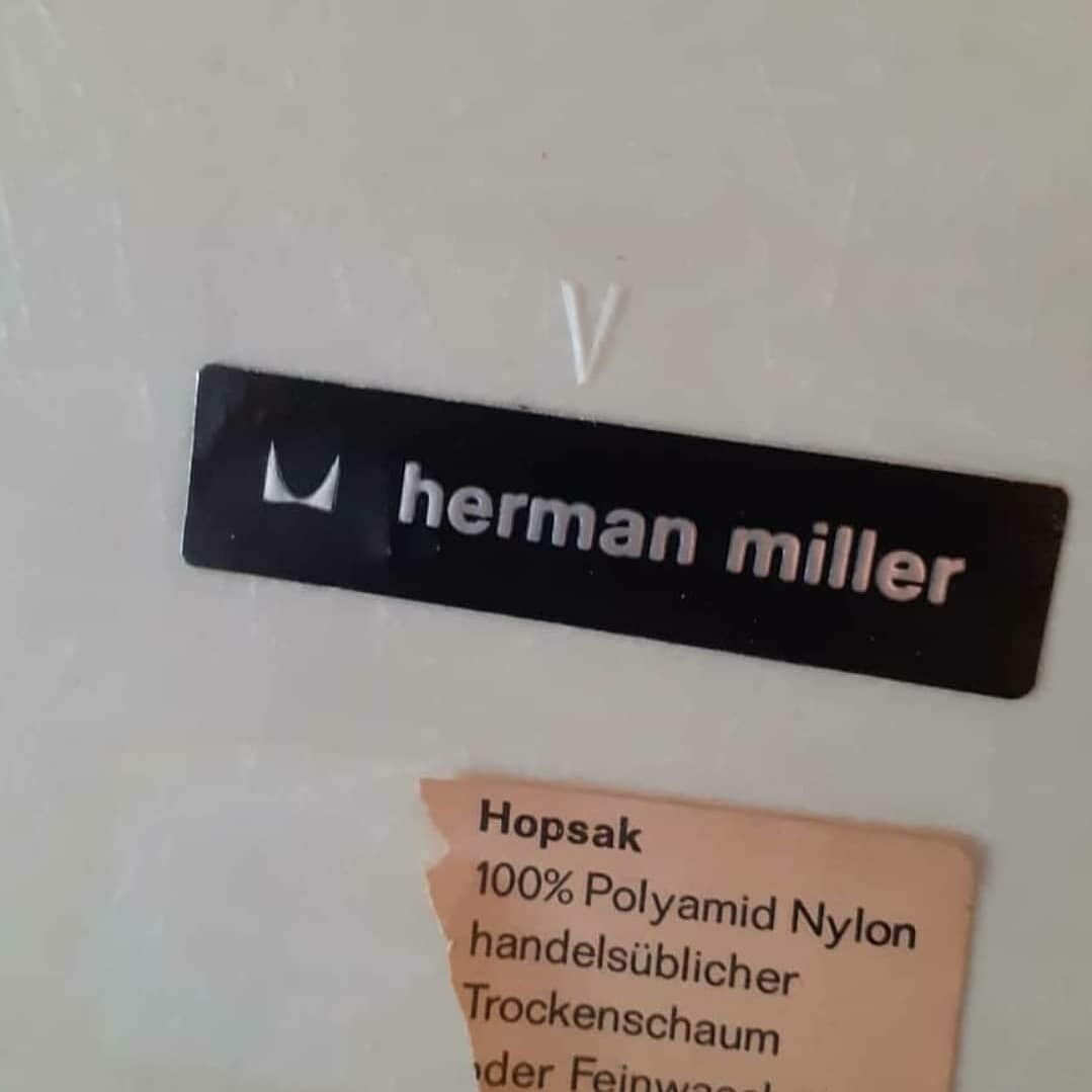 DAX armchair by Charles & Ray Eames edition Herman Miller