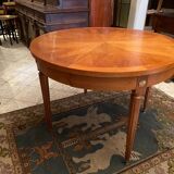 Louis XVI style round table in blond oak tray with rosette decoration
