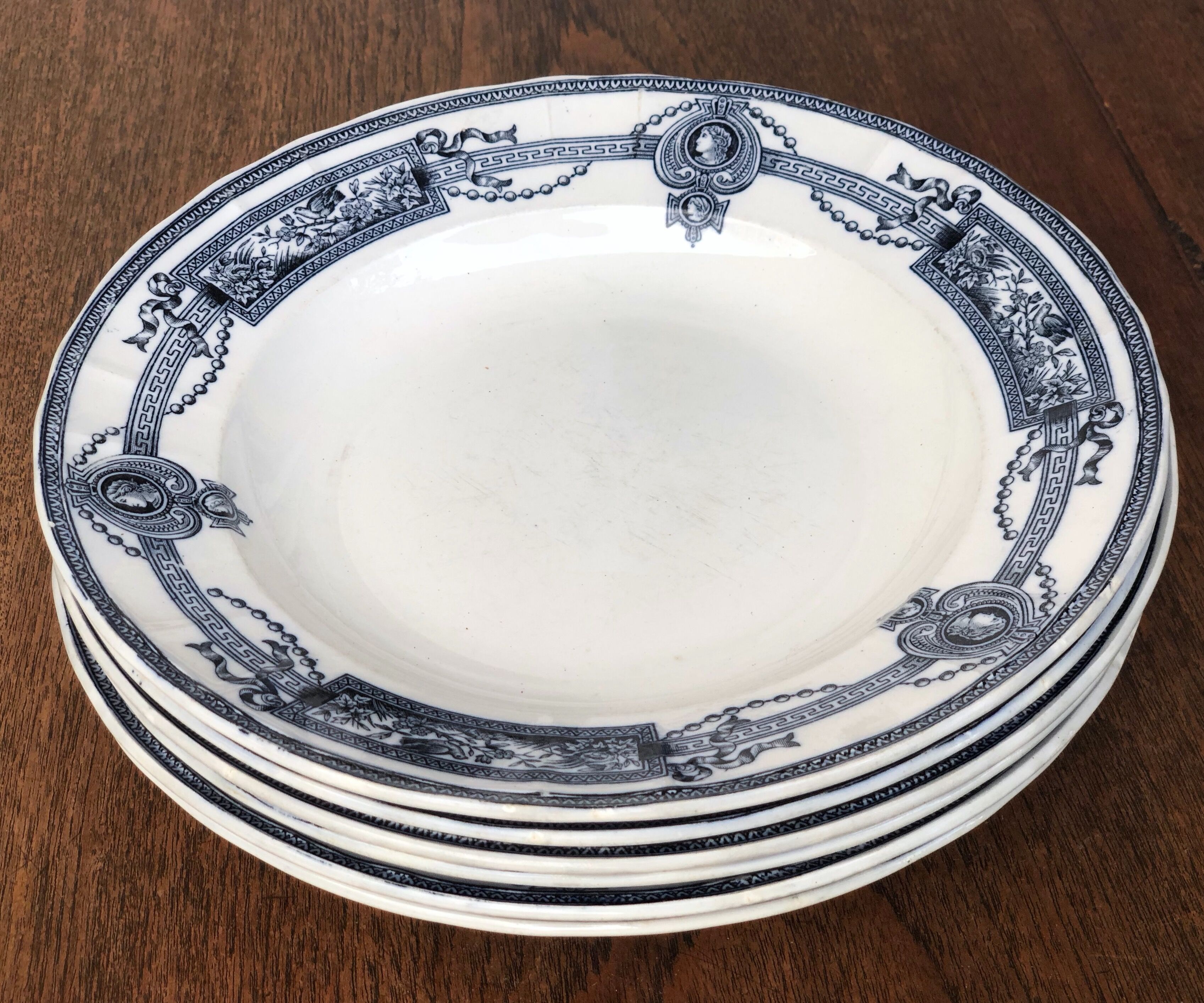 Lot of 7 plates old iron land of saint Amand hamage north model medallion