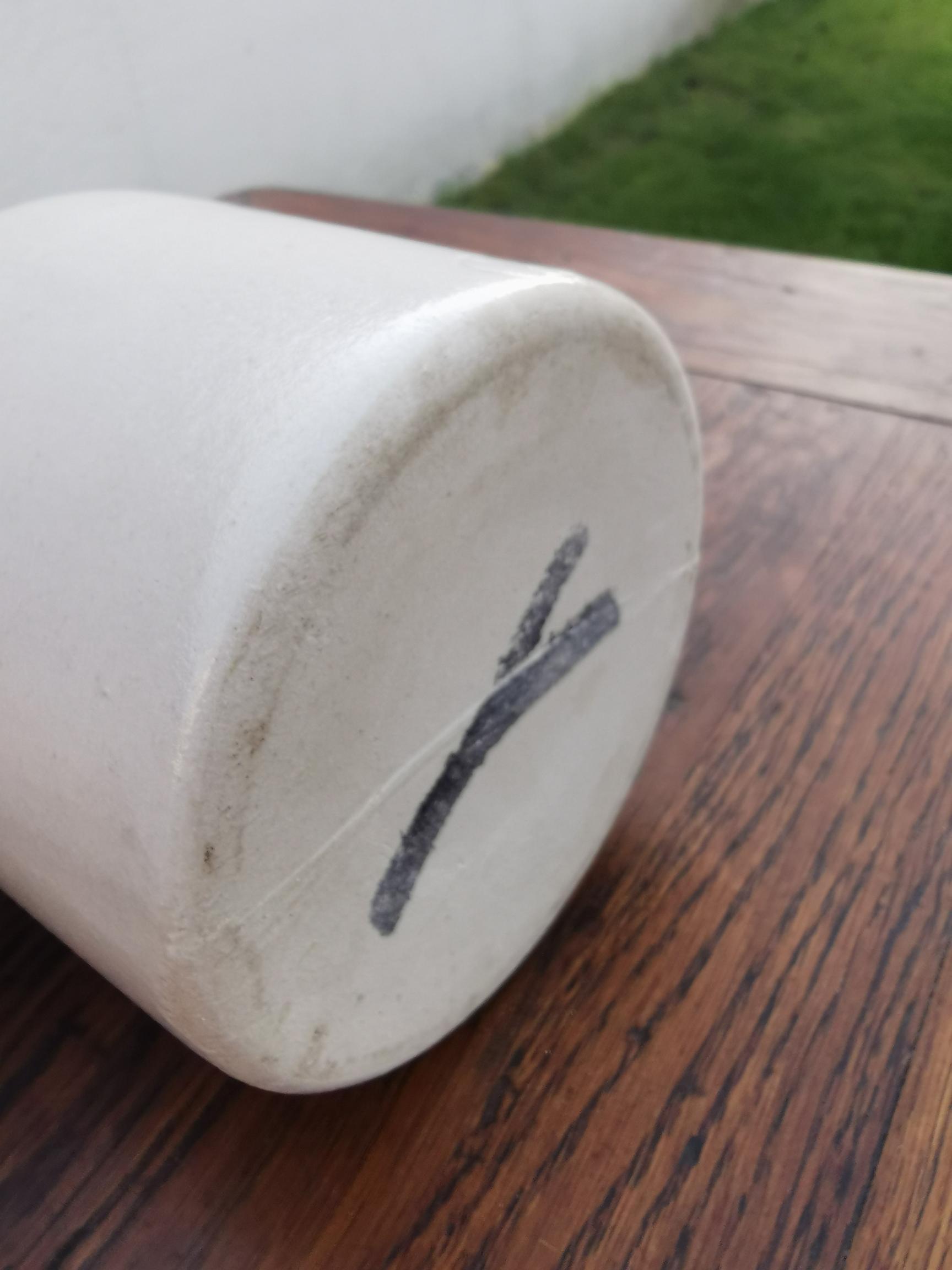 Sandstone mustard pot