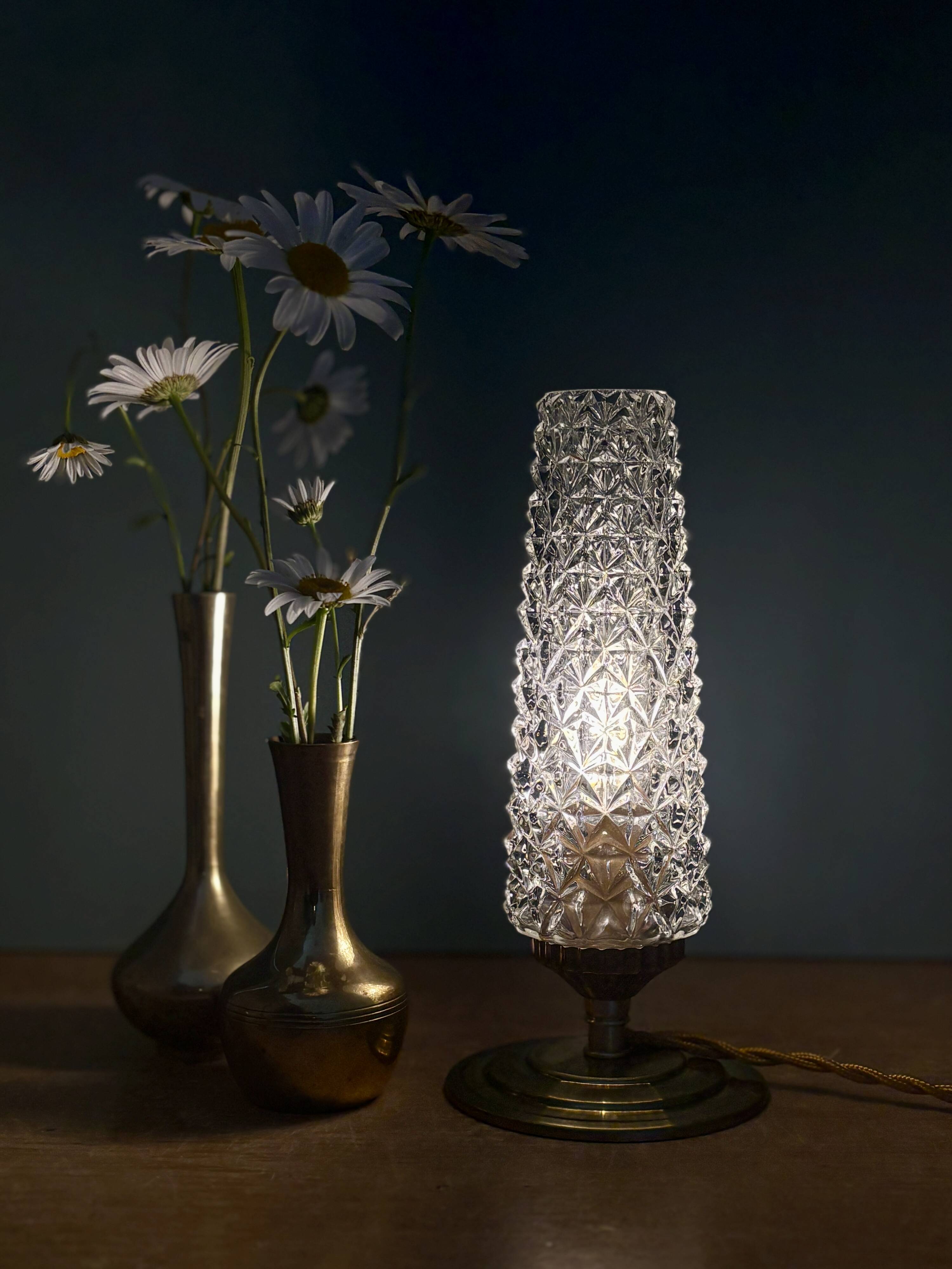 Vintage glass tulip table lamp