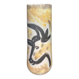 Ceramic vase annotated "lebabel jablat"