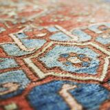 Tapis persan ancien tissé à la main Heriz, années 1920 - 140x97cm