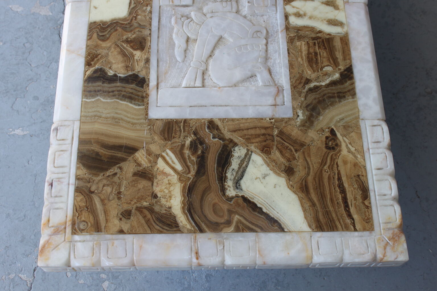 Table neo-inca period 1930 or 1940