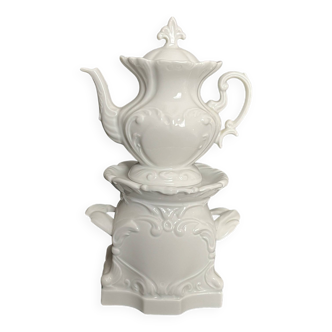 Limoges, grande tisanière en porcelaine blanche XXème