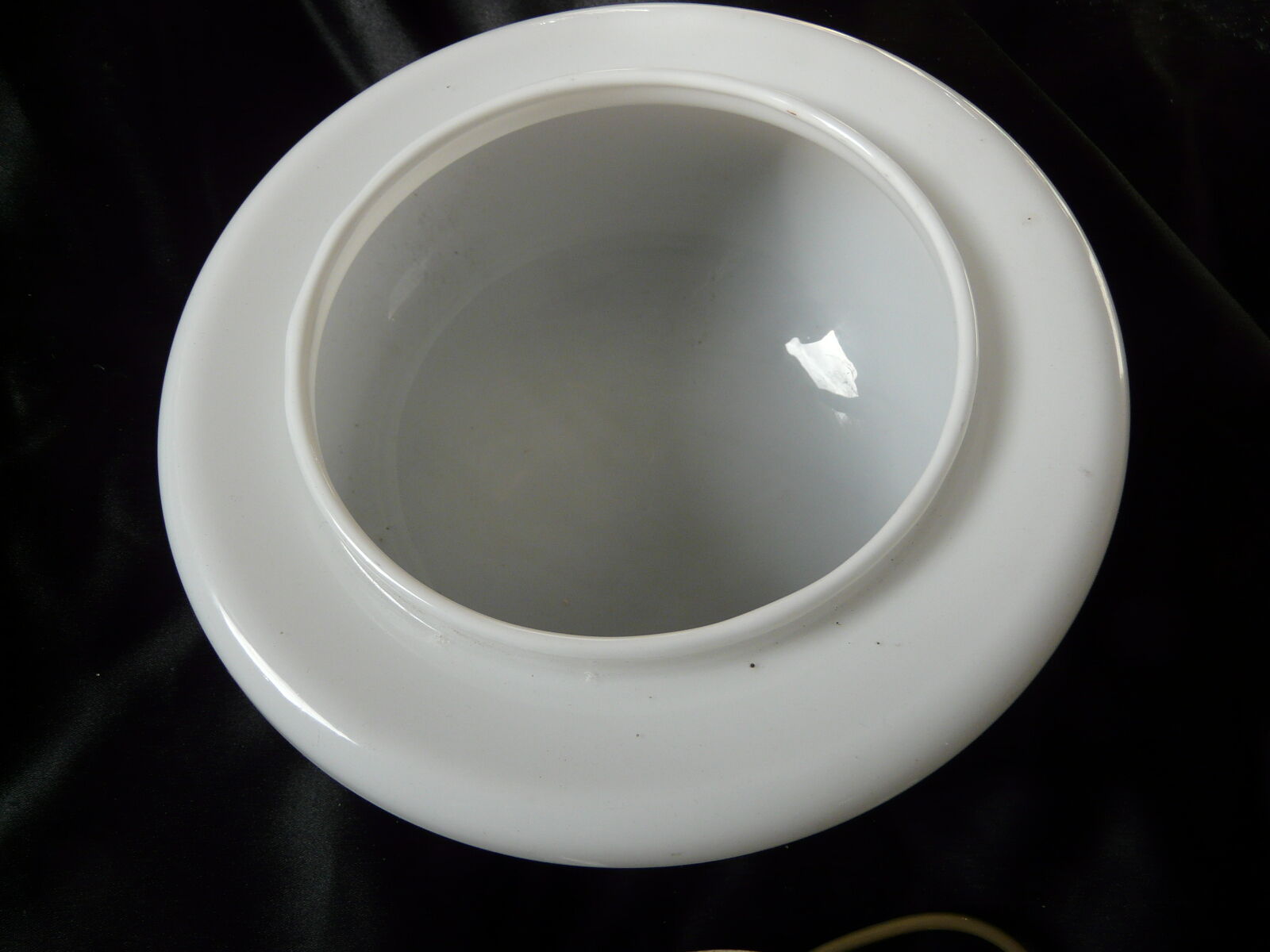 1950 diameter opaline opaline ceiling light: 16cm.