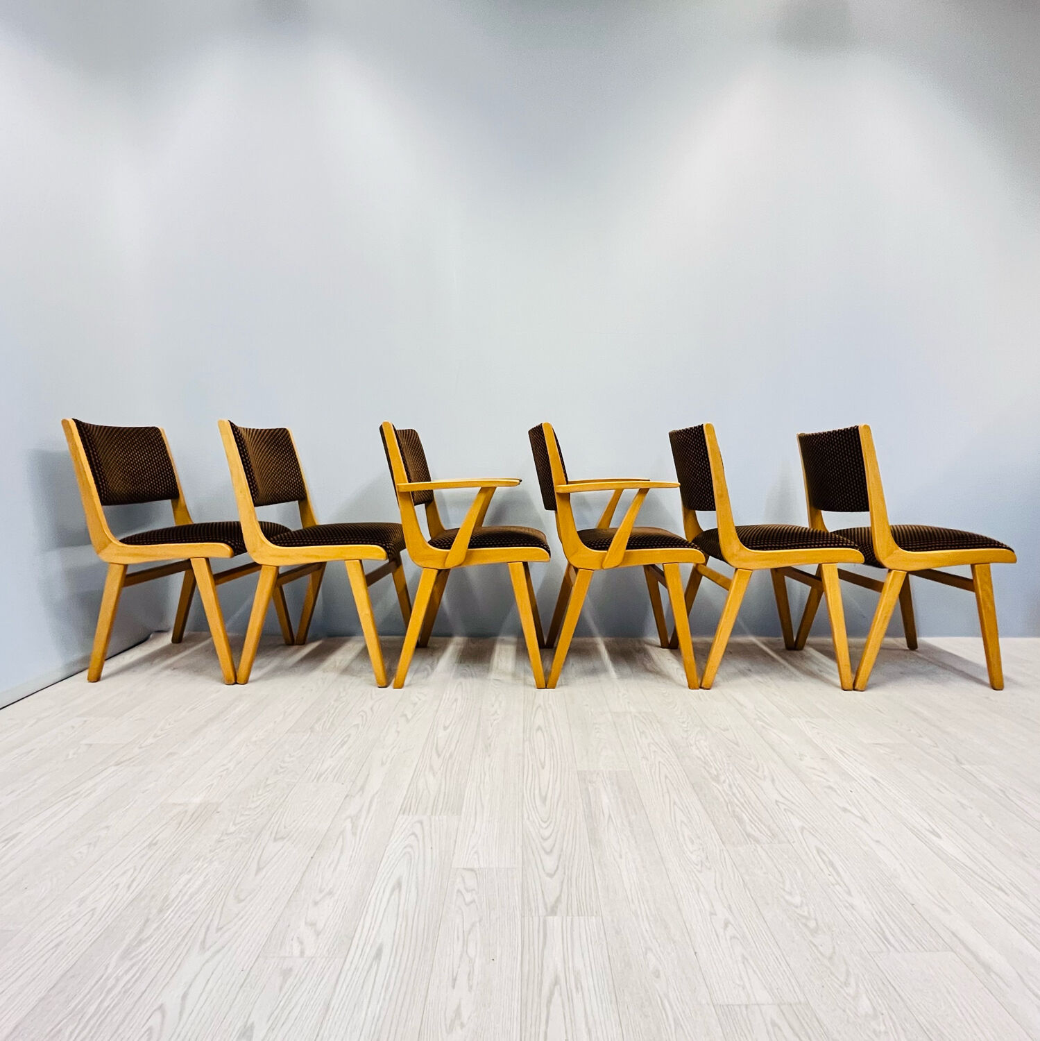 Ensemble de six chaises