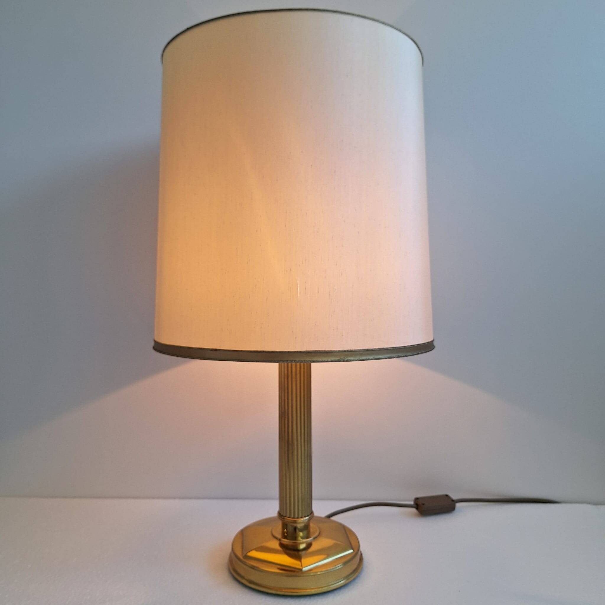 Vintage lamp with pillar base, 1960s