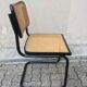 Chaise B32 noire de Marcel Breuer