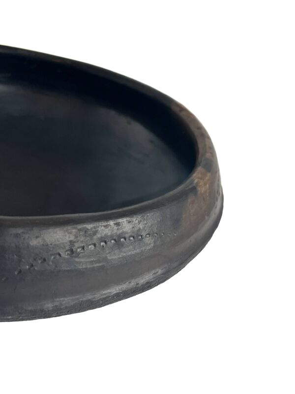 Plat  Abron  ''Kânâh'' en terre cuite fumée   Ø 31cm diamètre