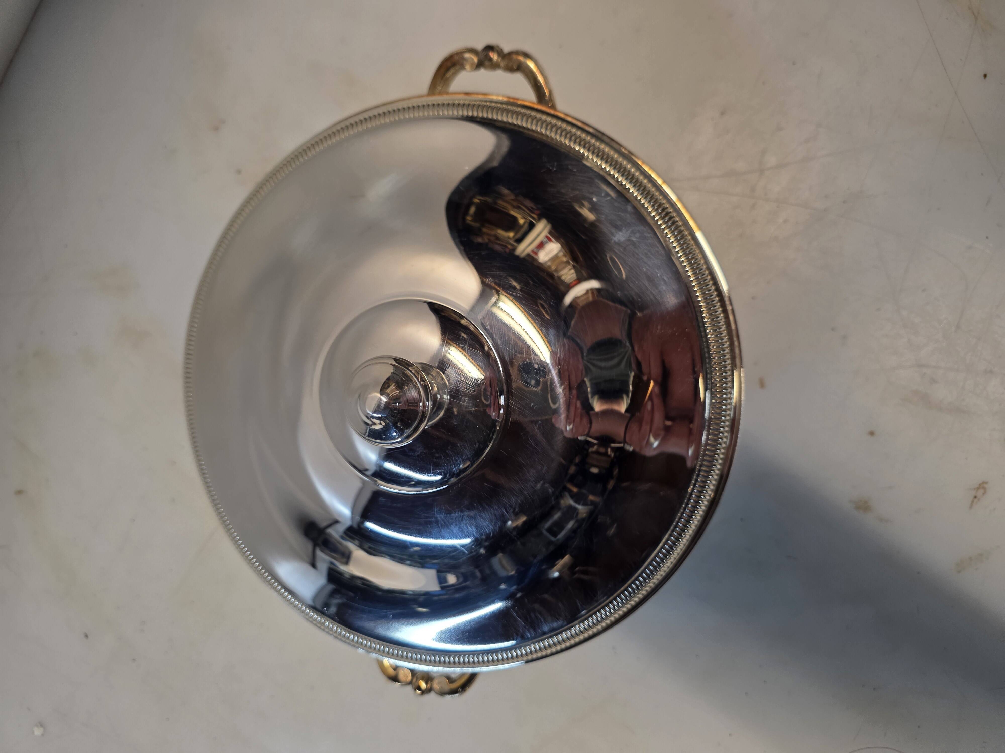 Soup tureen or vegetable dish in silver-plated metal – French silversmithing