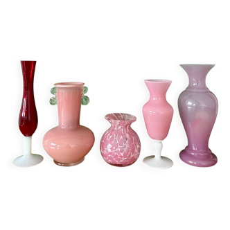 Set of 5 antique vases/soliflores in opaline and pink and red glass.