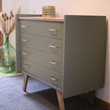 Vintage chest of drawers