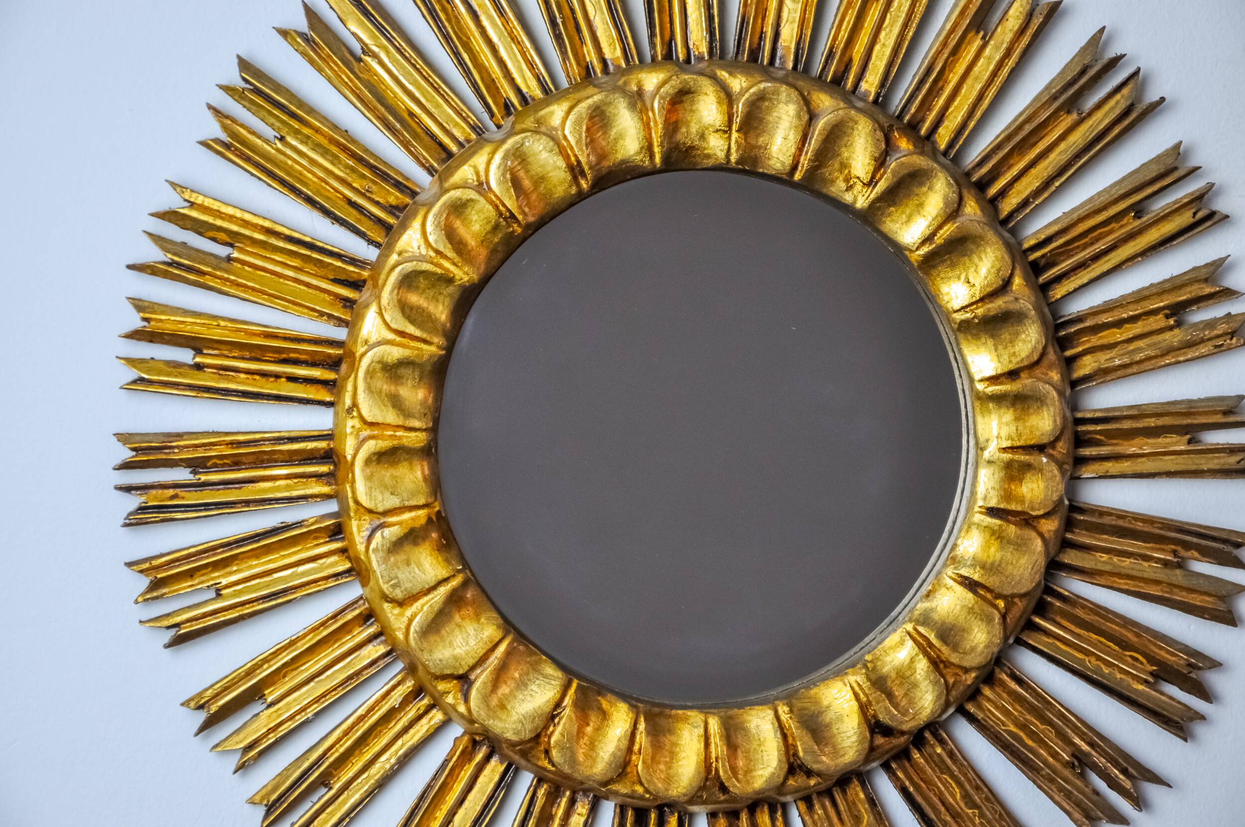 Miroir soleil en bois dorée, mid century, 54cm