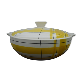 Salty earthenware soup tureen
