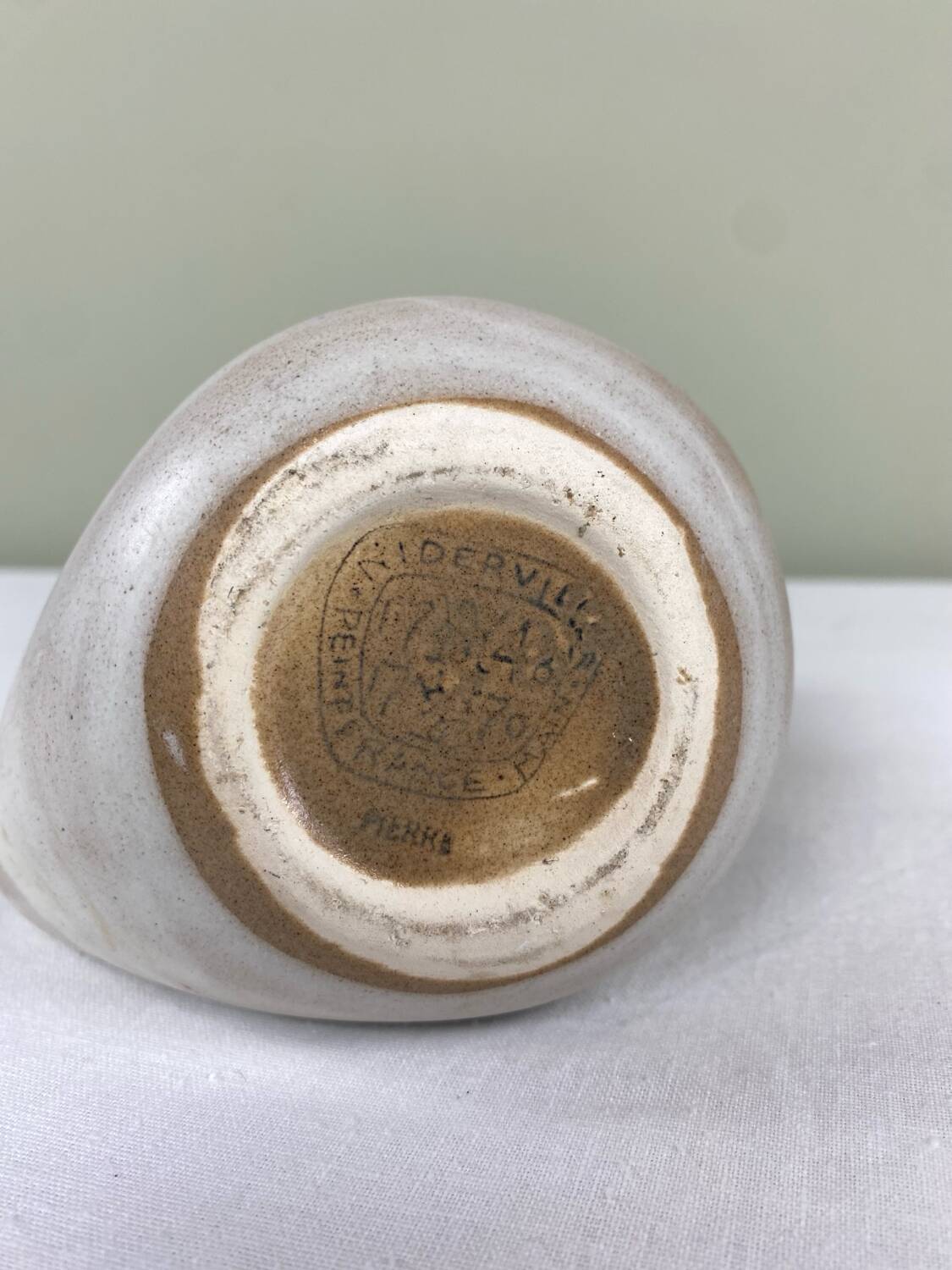 Niderviller earthenware carafe