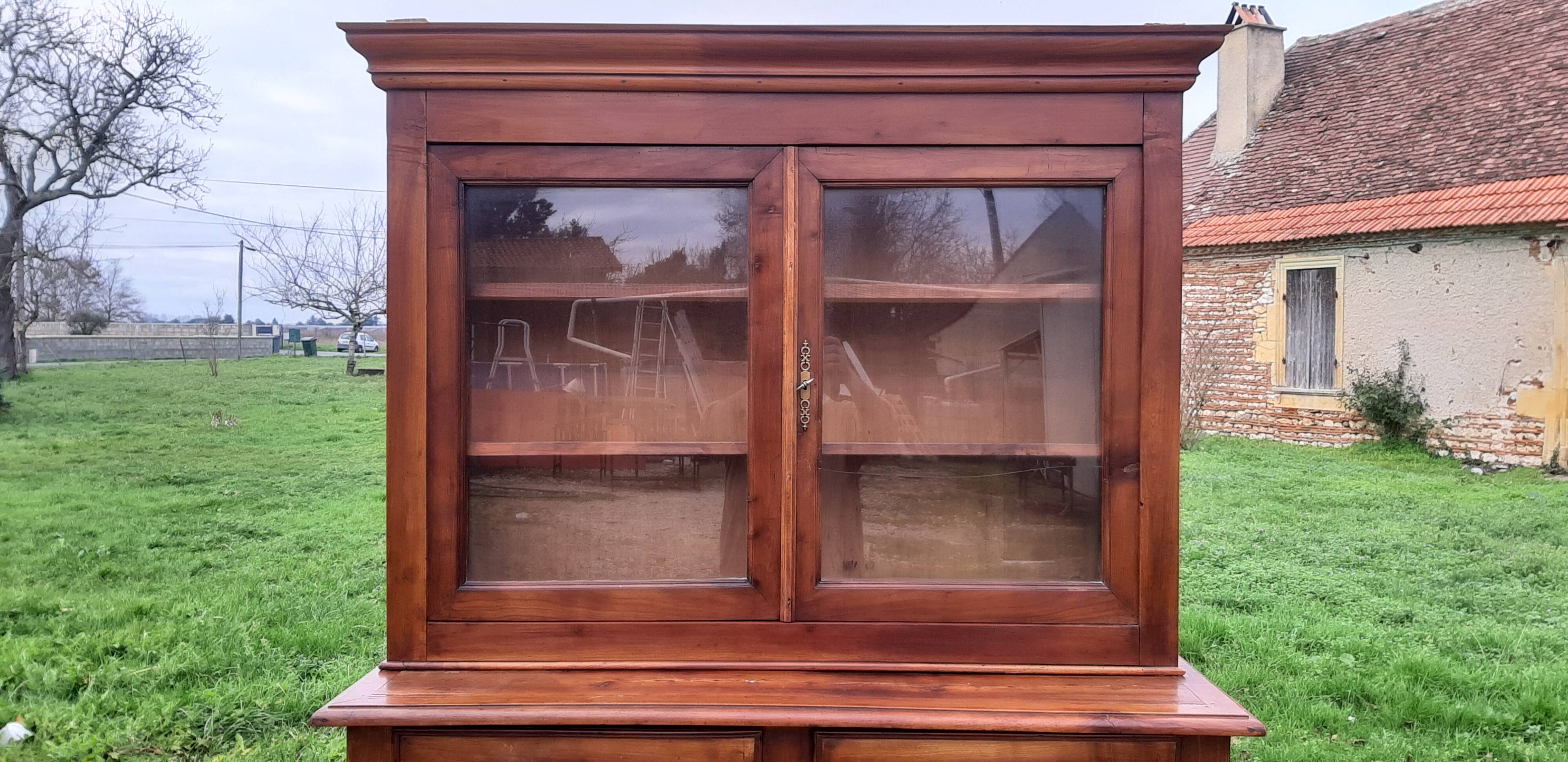 Walnut showcase buffet 19th