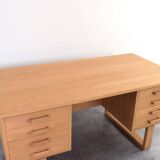 Mid-Century Oak Freestanding Desk by Torben Valeur & Henning Jensen for Dyr