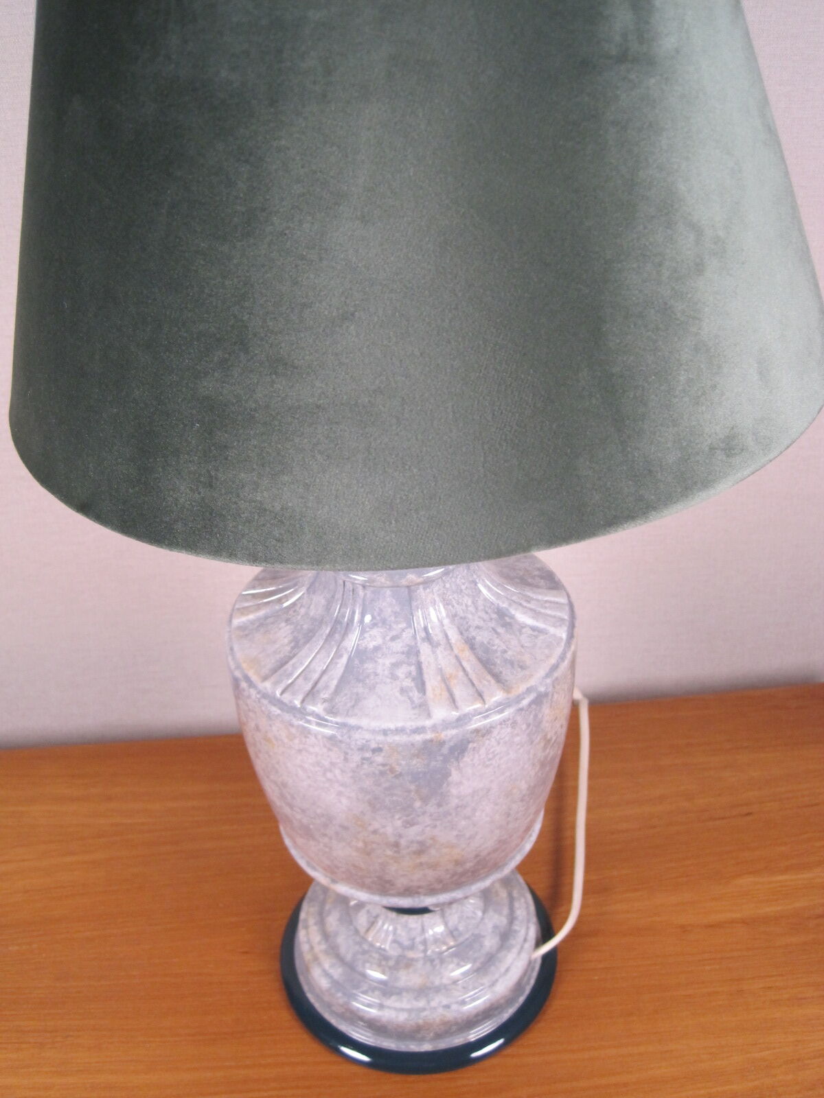 Vintage ceramic lamp brand monteuse robert de schuytener model mayerling