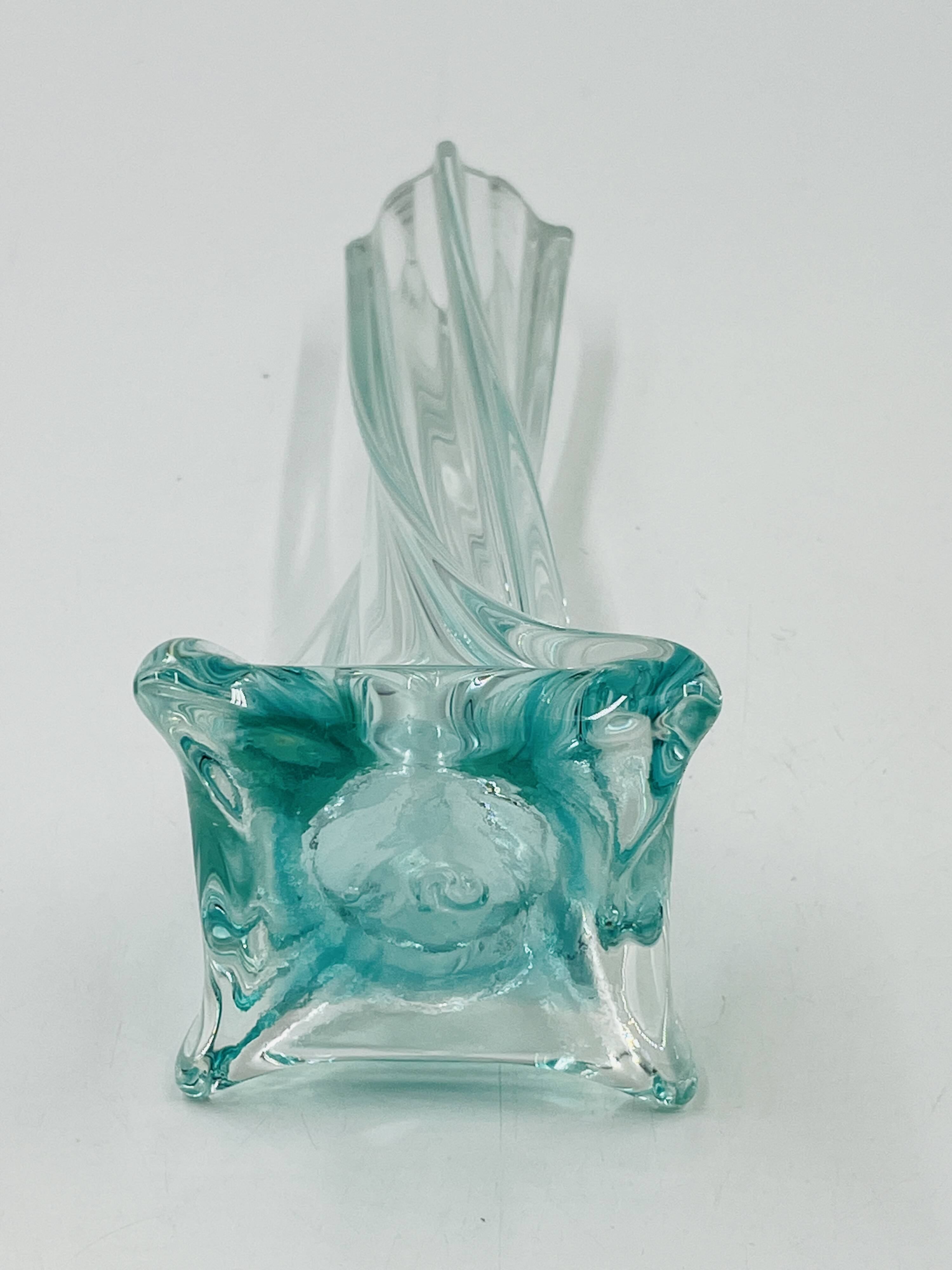 Twisted green glass vintage soliflore in Murano style