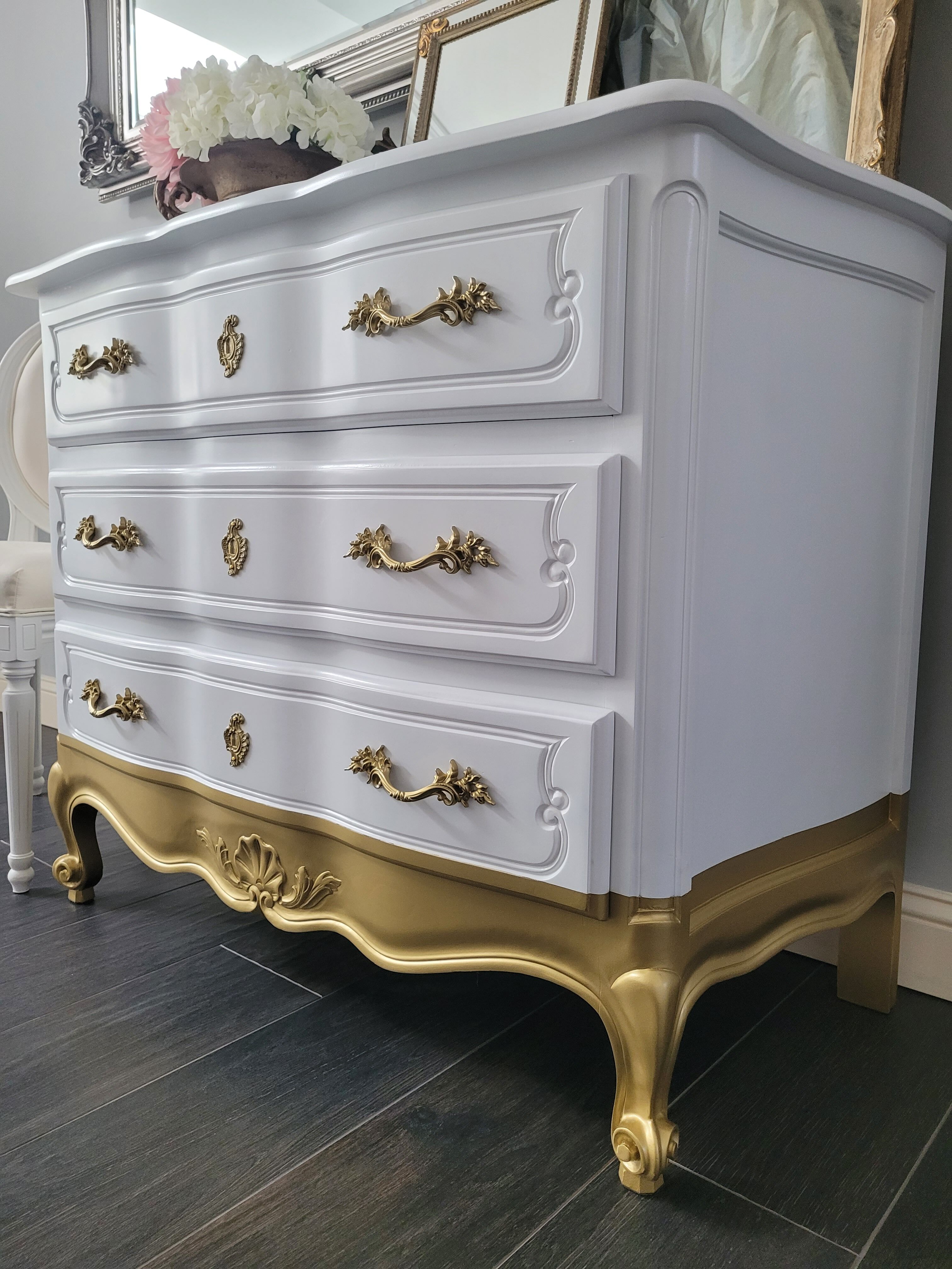 Louis XV style chest of drawers, white and gold