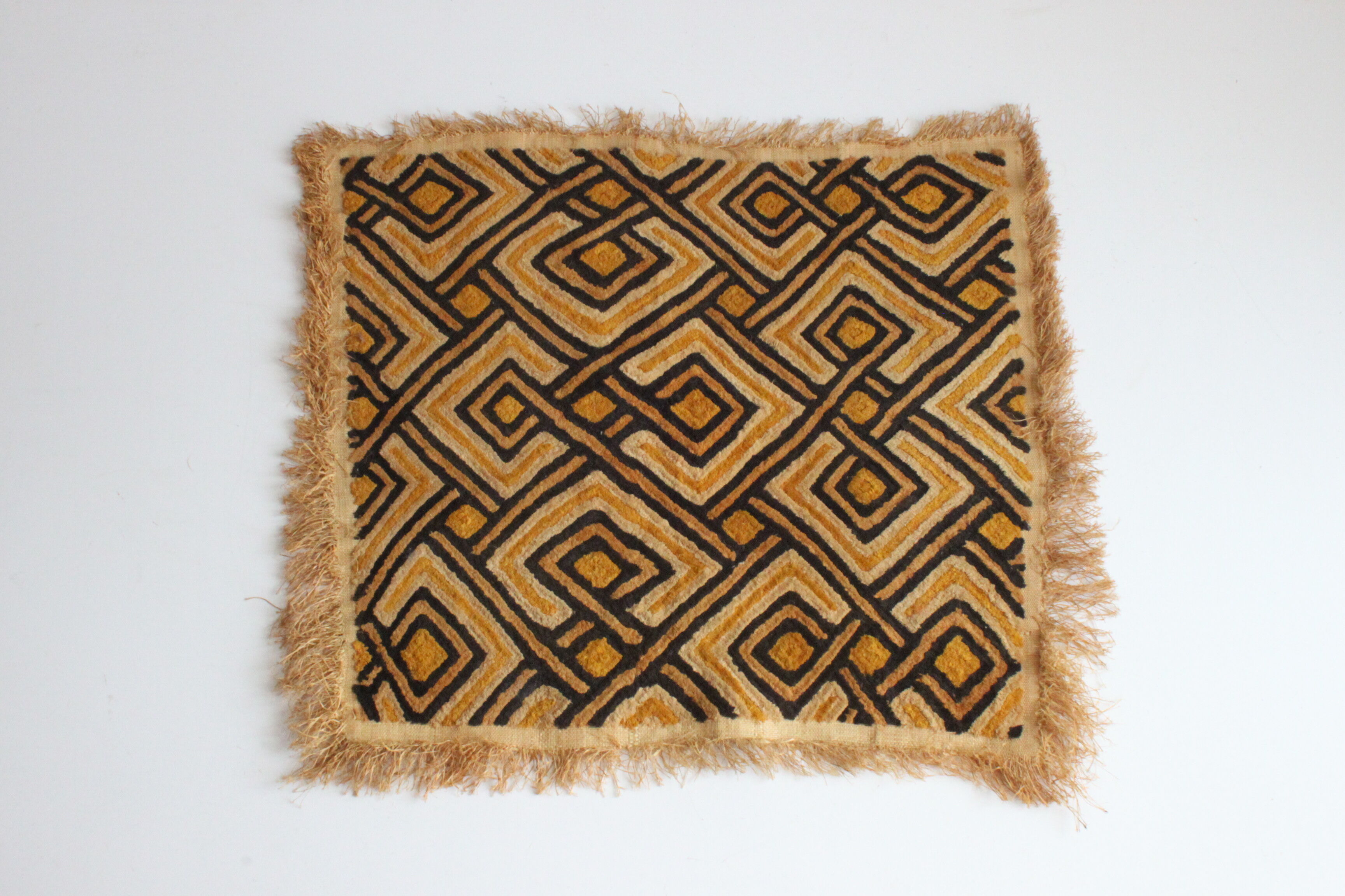 Shoowa rug, velours du Kasaï, Congo 1960s.