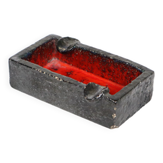 Fat lava pottery ceramic ashtray bright red plem vintage 16cm