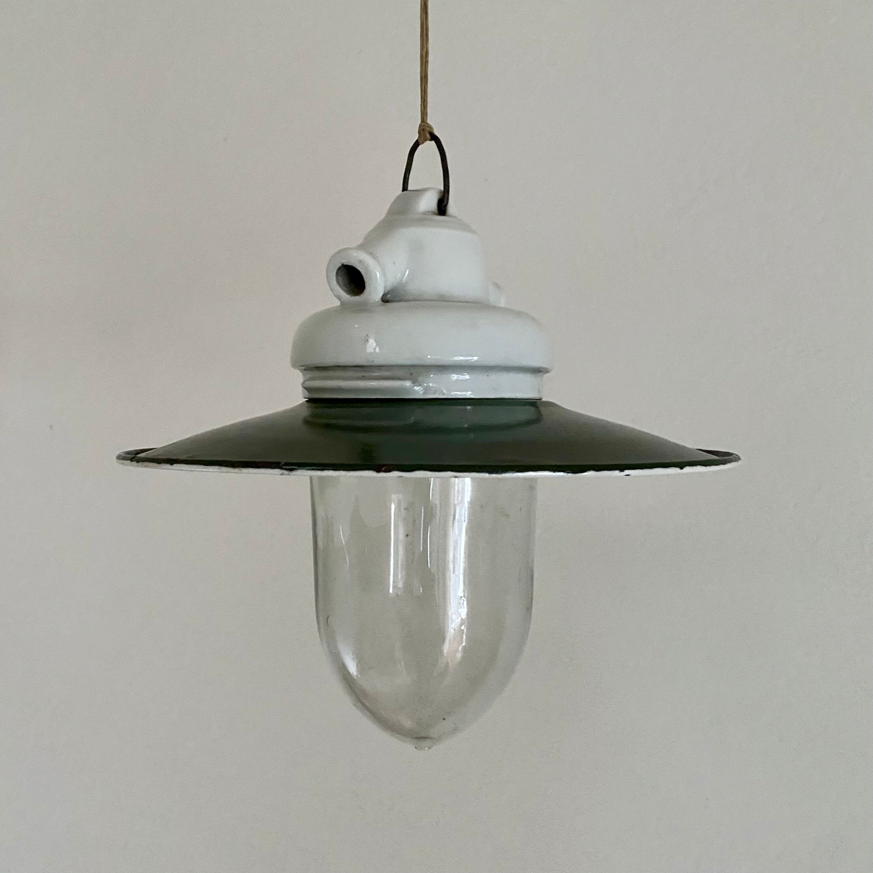 Industrial hanging lamp