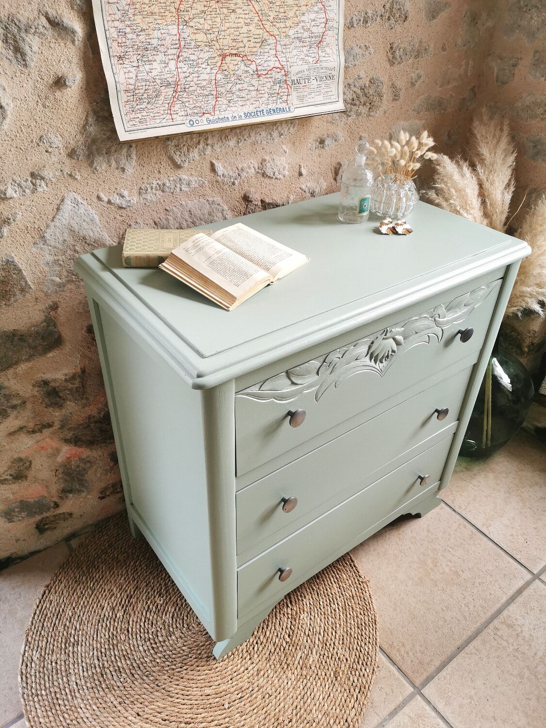Art deco chest of drawers