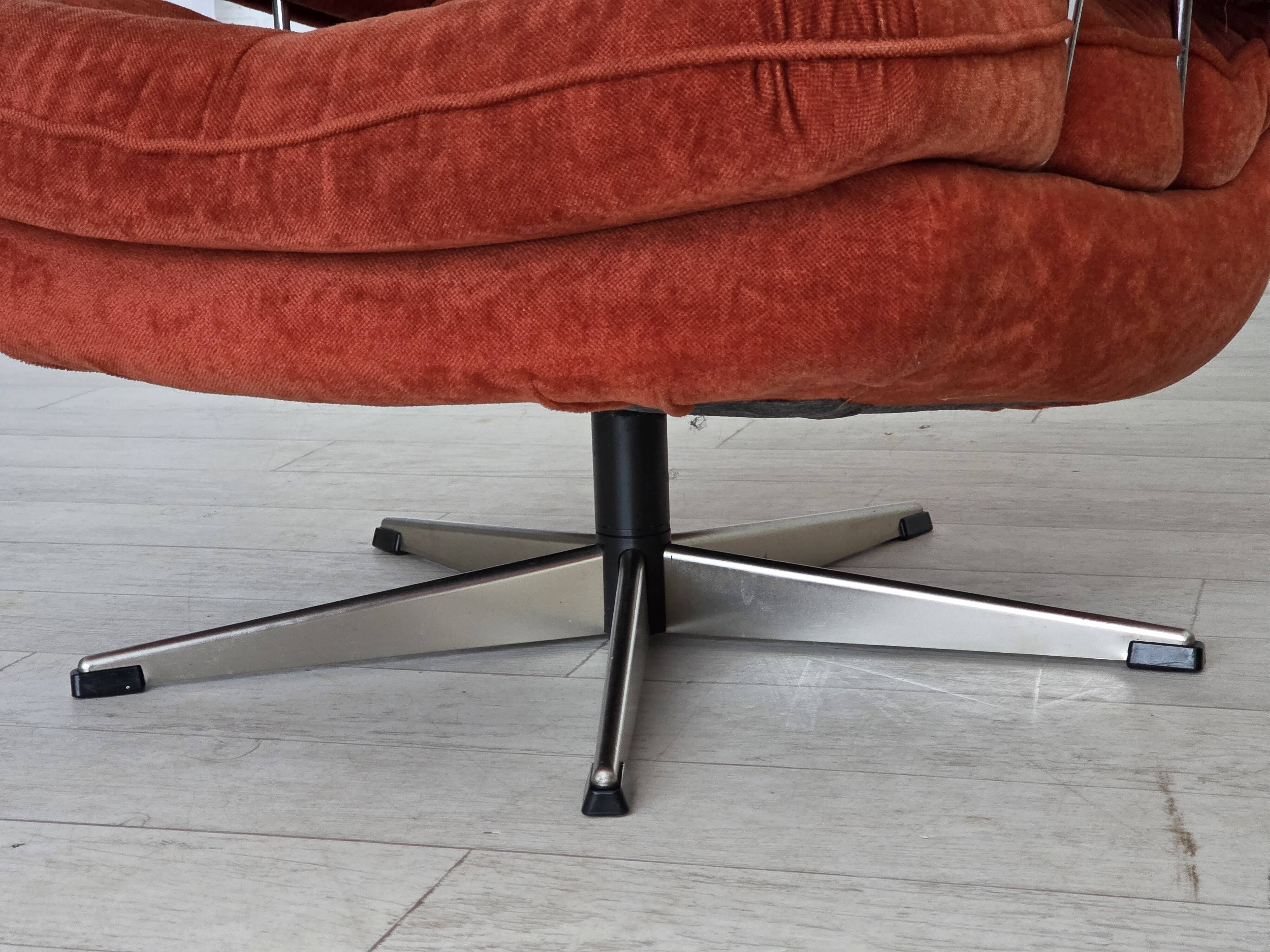 1970s, Swedish swivel armchair by Ulferts Sweden, furniture velour.