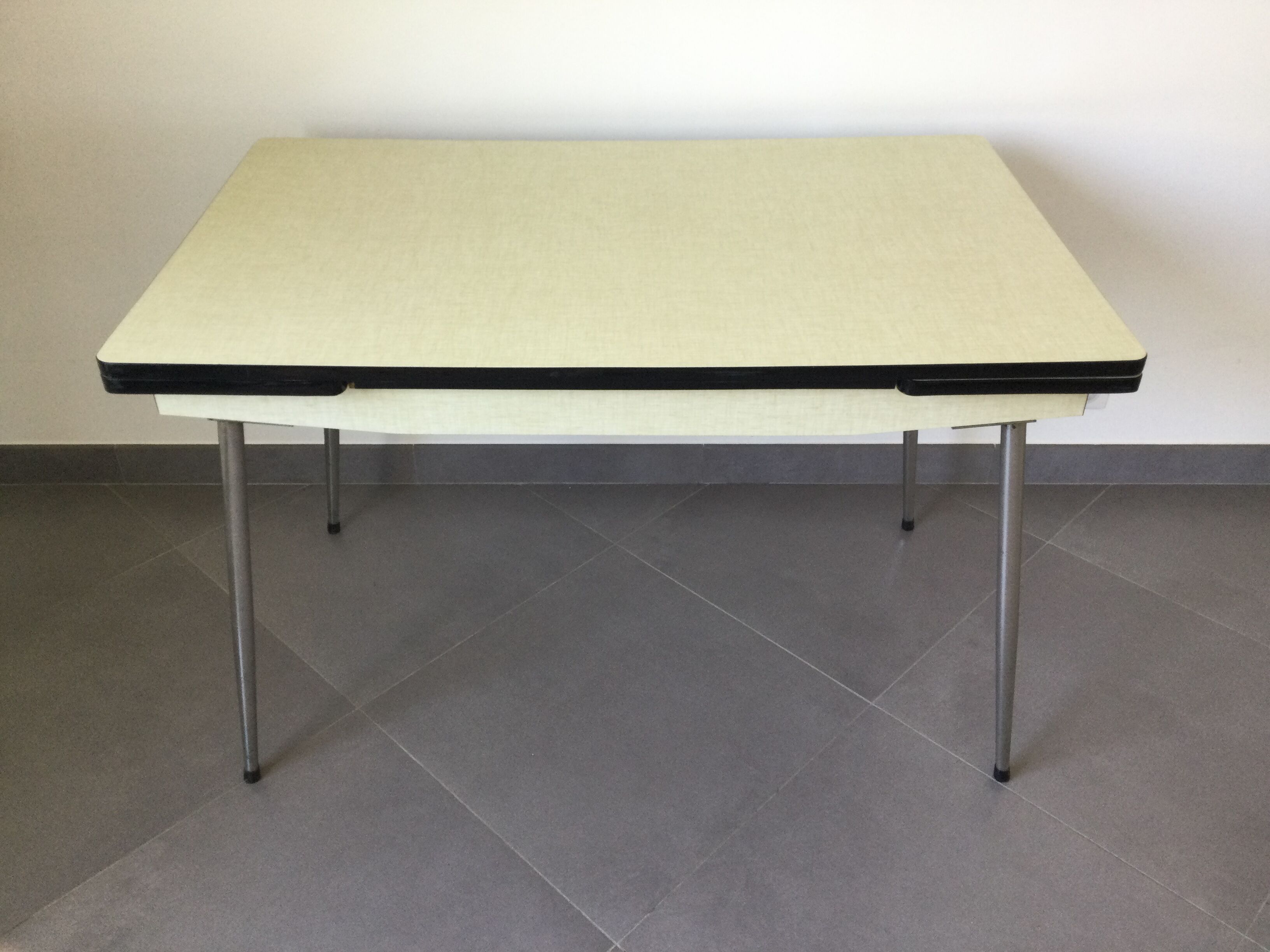 Water-green formica table