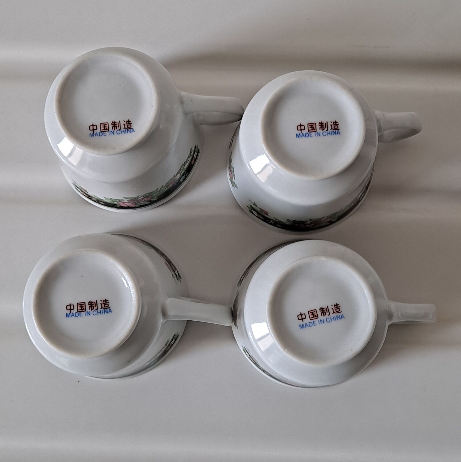 Chinese cups flowered porcelain