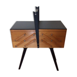 workman seamstress feet compats