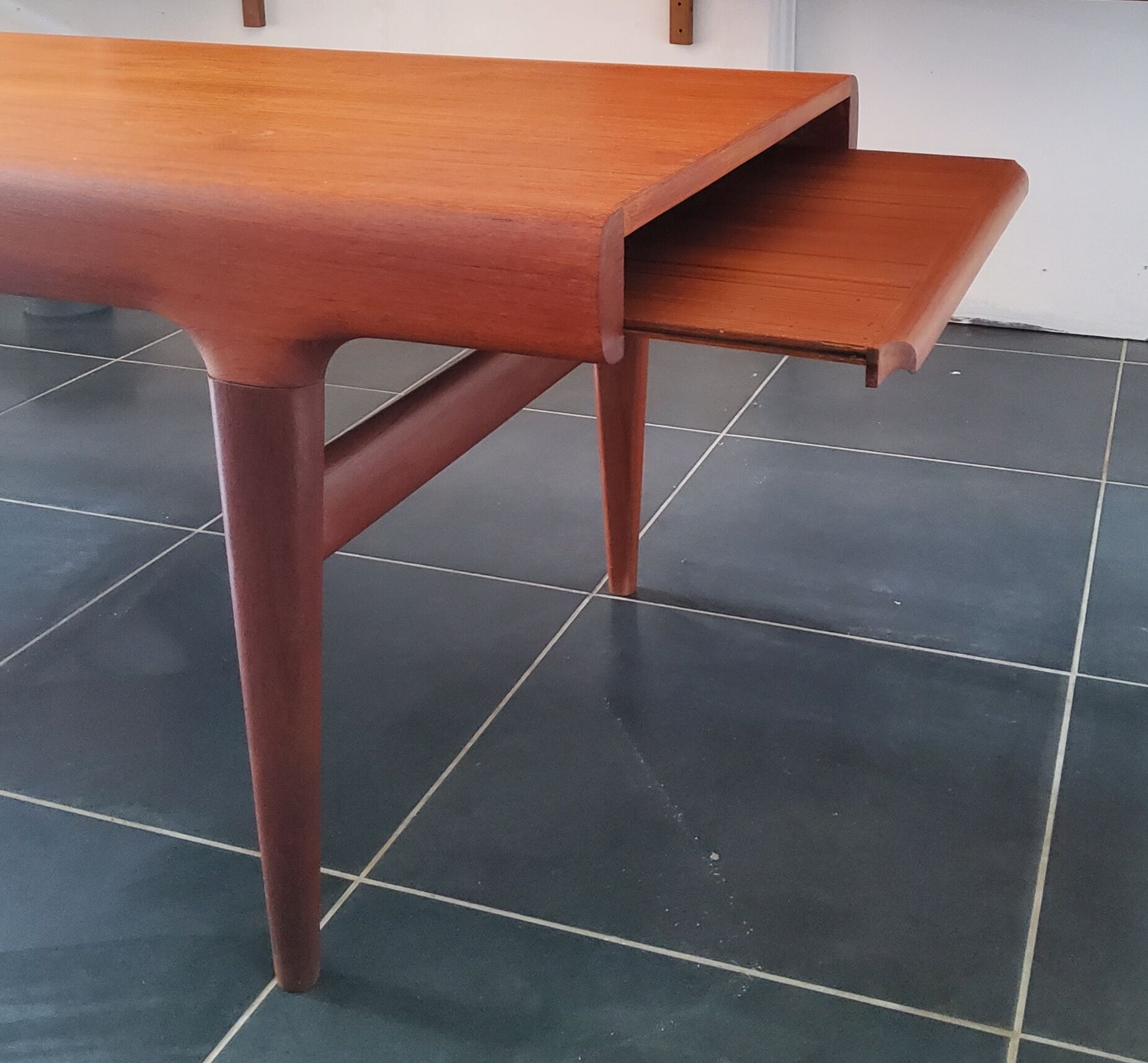 Johannes Andersen teak coffee table for Uldum Møbelfabrik