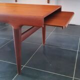 Table basse de Johannes Andersen en teck pour Uldum Møbelfabrik